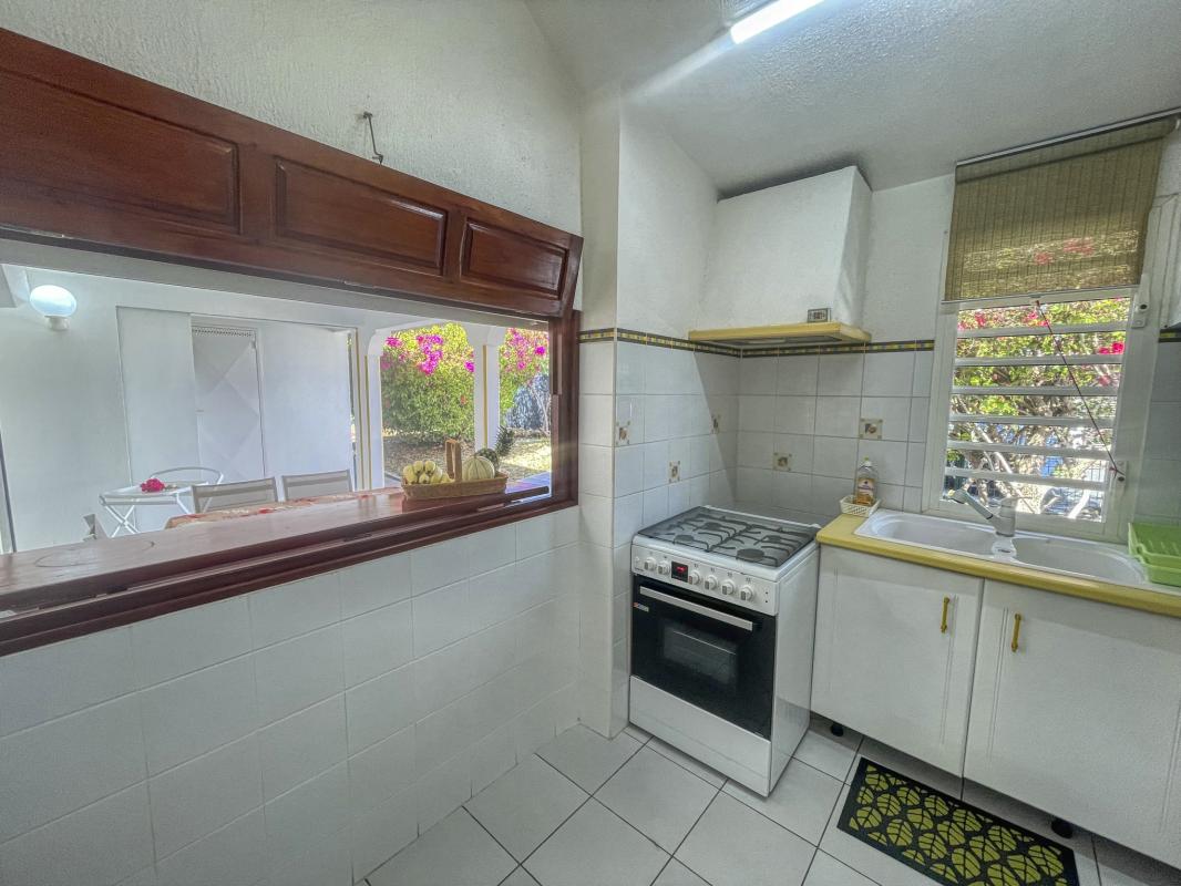 10.Location villa piscine Saint François Guadeloupe_cuisine